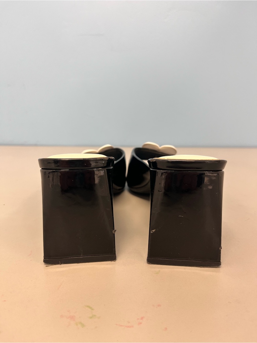 Gianni Bini Black Patent Slide Mules with White Daisy Accent - Picture 4 of 4